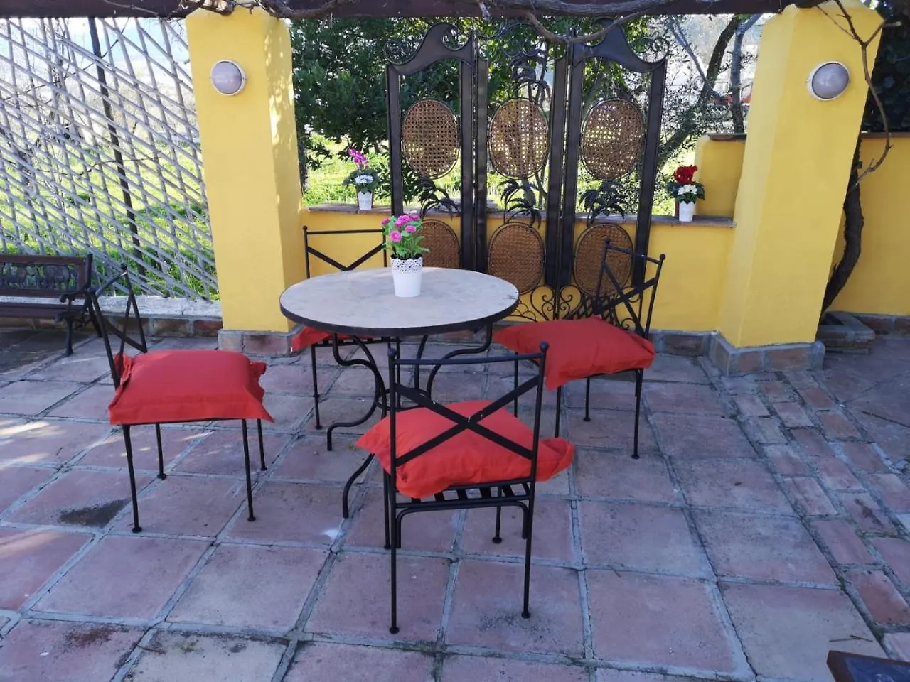 Finca Del Sol Guest House Coin Country house