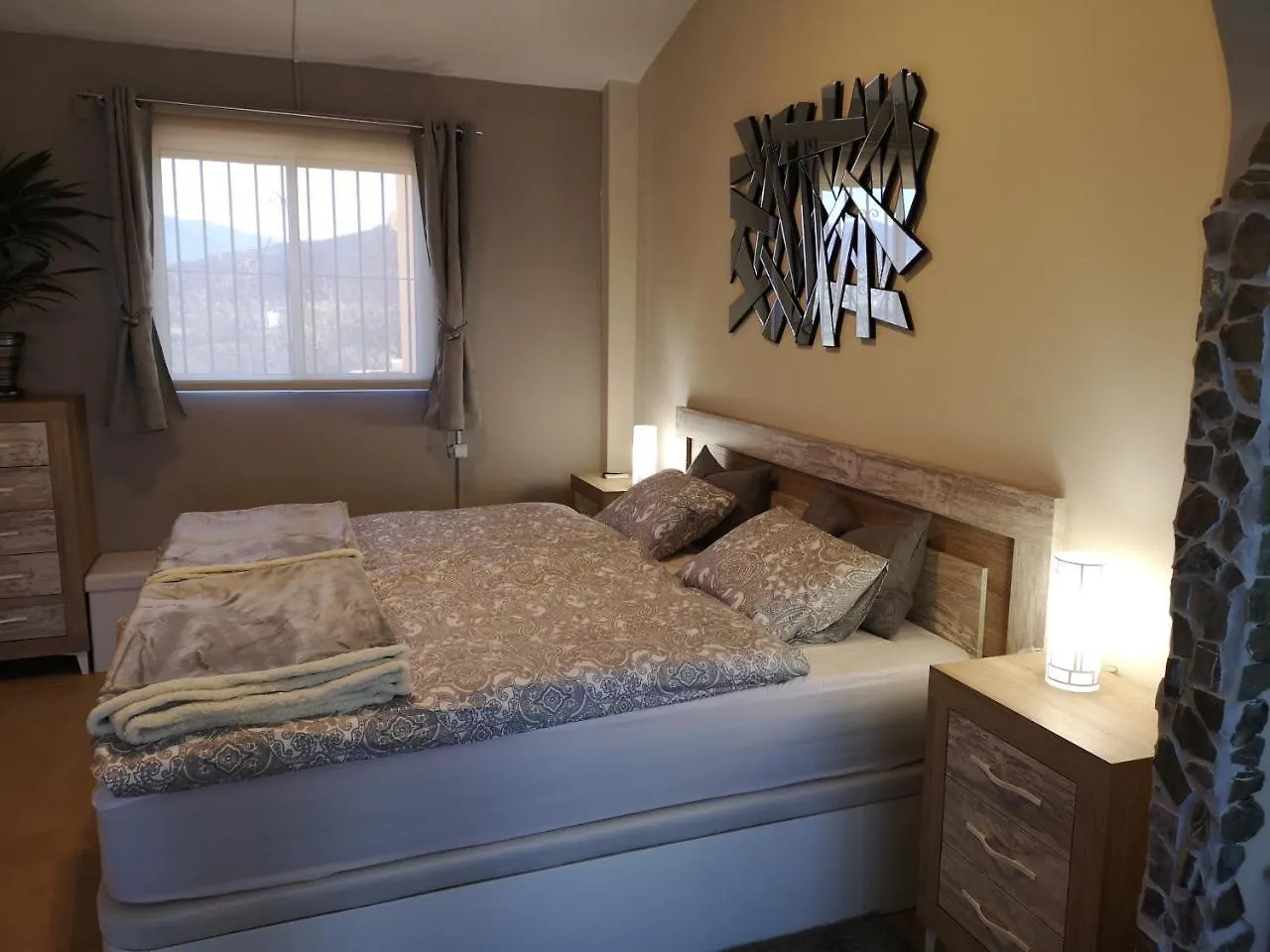 Country house Finca Del Sol Guest House Coin Spain